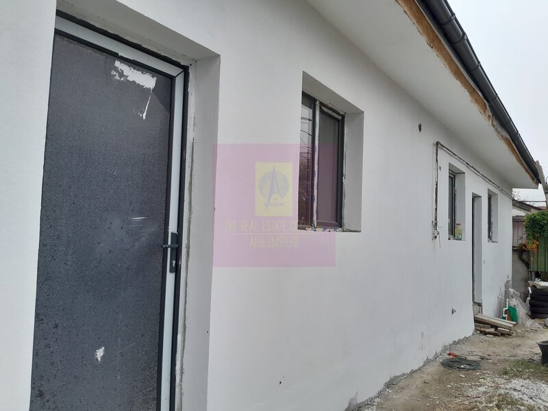 BUCURESTI - SE VINDE CASA 3 CAM IN GIULESTI