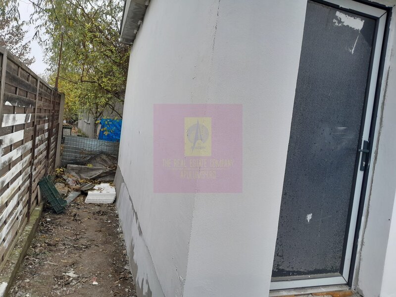 BUCURESTI - SE VINDE CASA 3 CAM IN GIULESTI