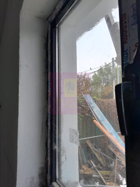 BUCURESTI - SE VINDE CASA 3 CAM IN GIULESTI