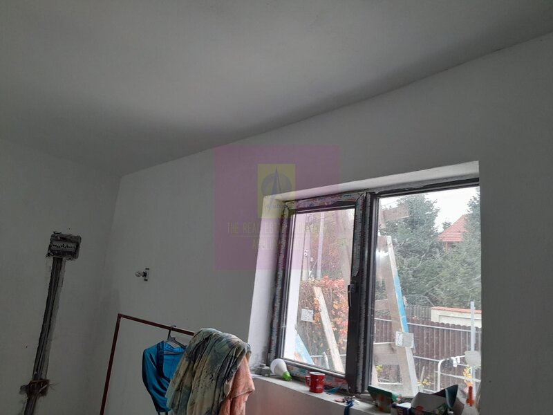 BUCURESTI - SE VINDE CASA 3 CAM IN GIULESTI