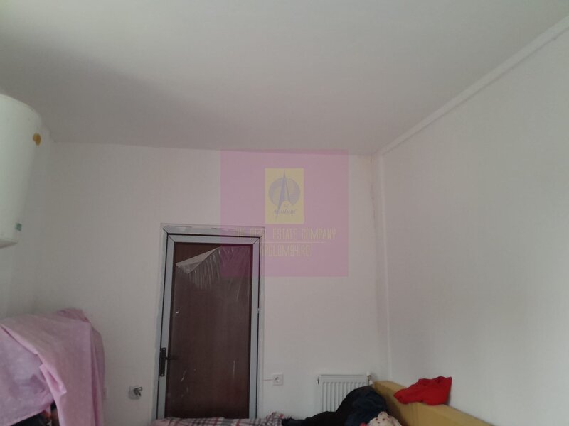 BUCURESTI - SE VINDE CASA 3 CAM IN GIULESTI